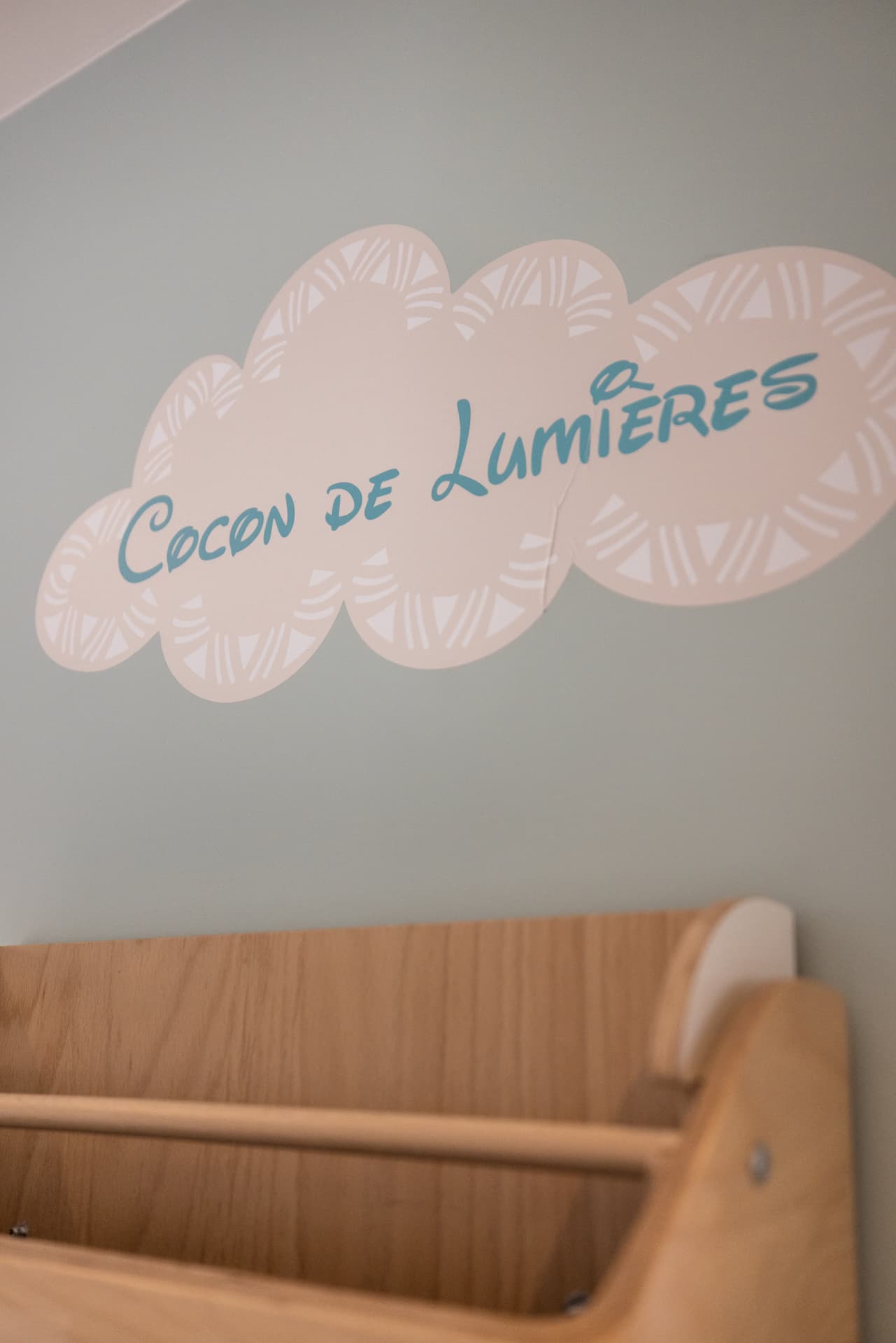 Stickers micro crèche cocon de lumières Ambronay