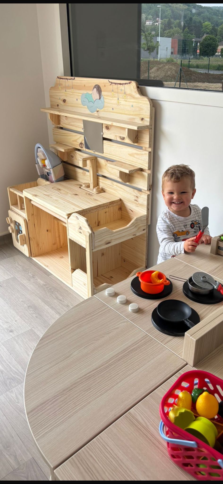 Enfant dans l'univers de Cocon de Lumières